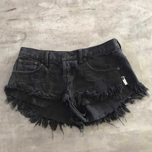 One Teaspoon Pants - One Teaspoon Bonitas Shorts 26 Black Cut off Denim Button Fly Destroyed Festival